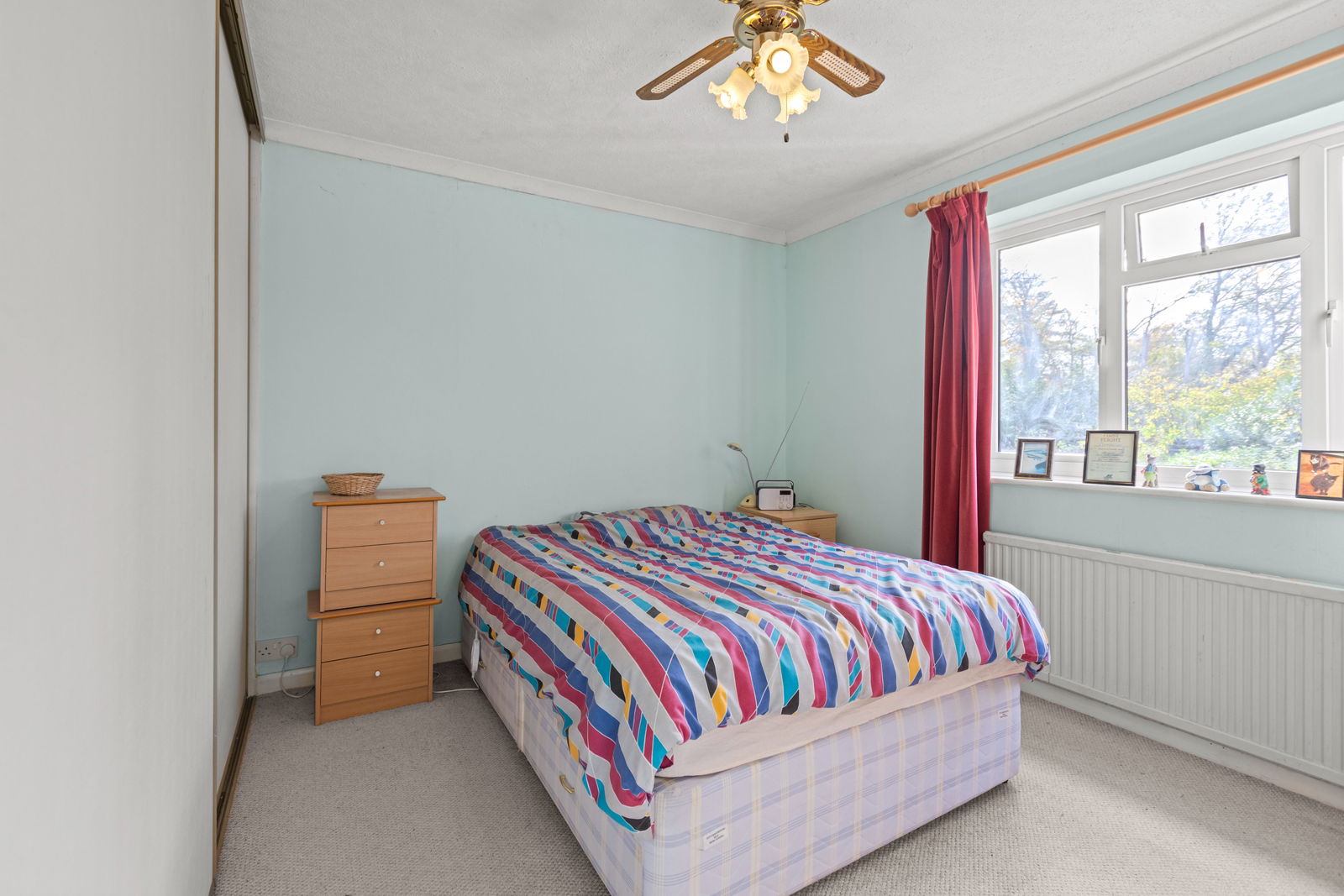 3 bed detached house for sale in The Lorne, Leatherhead  - Property Image 16