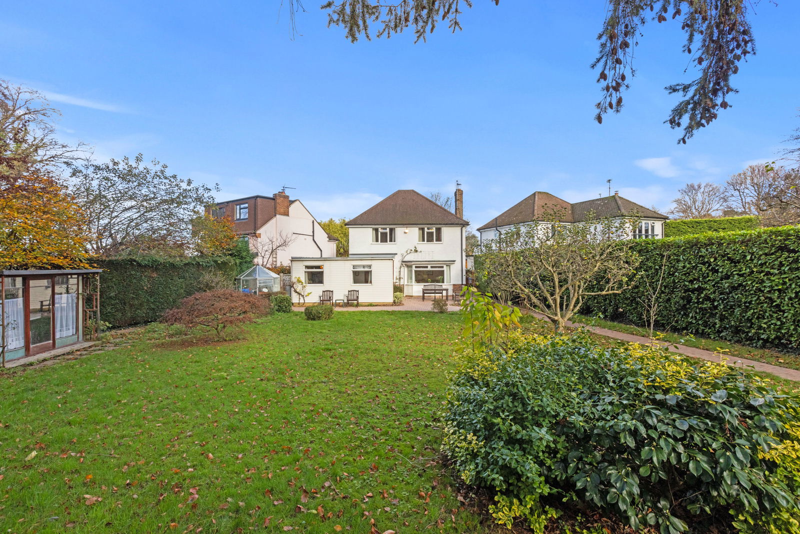 3 bed detached house for sale in The Lorne, Leatherhead  - Property Image 18