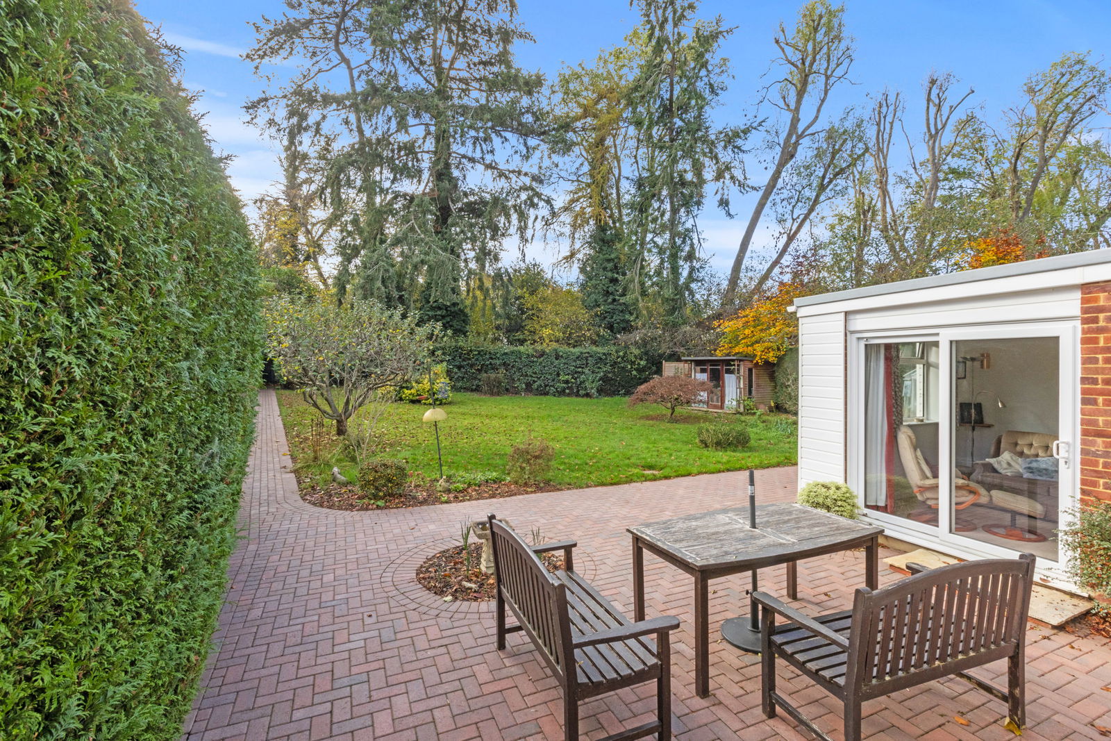 3 bed detached house for sale in The Lorne, Leatherhead  - Property Image 5