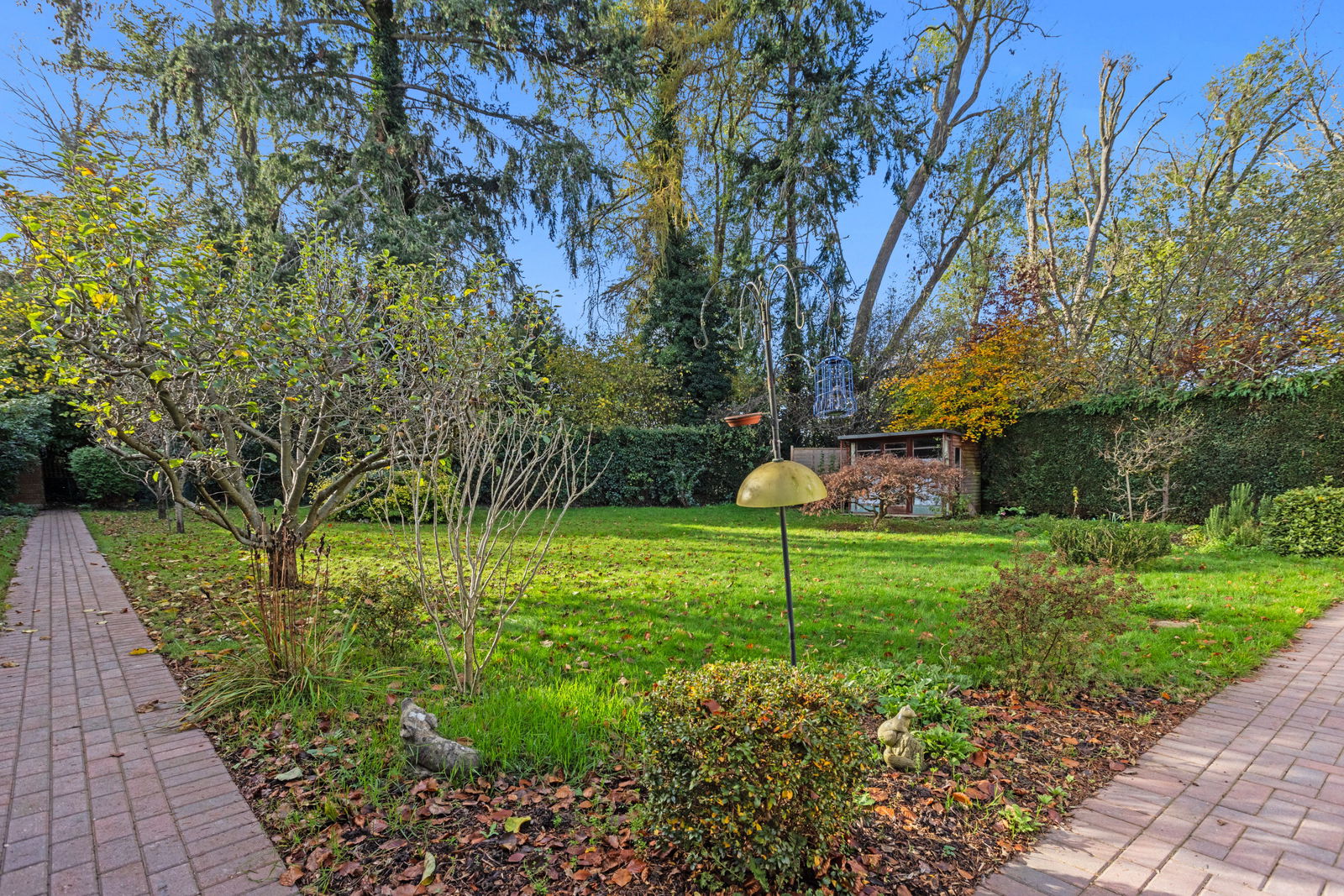 3 bed detached house for sale in The Lorne, Leatherhead  - Property Image 21