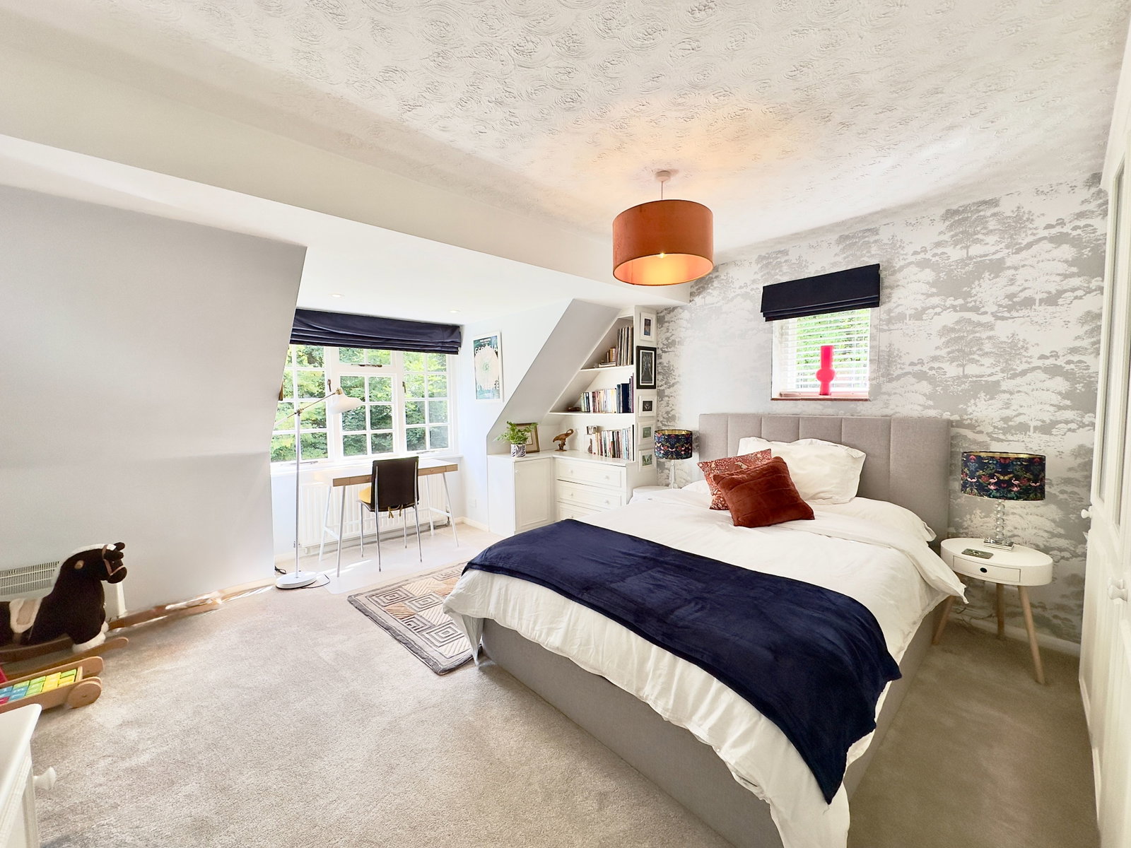 5 bed detached house to rent in Honeysuckle Bottom, East Horsley  - Property Image 15