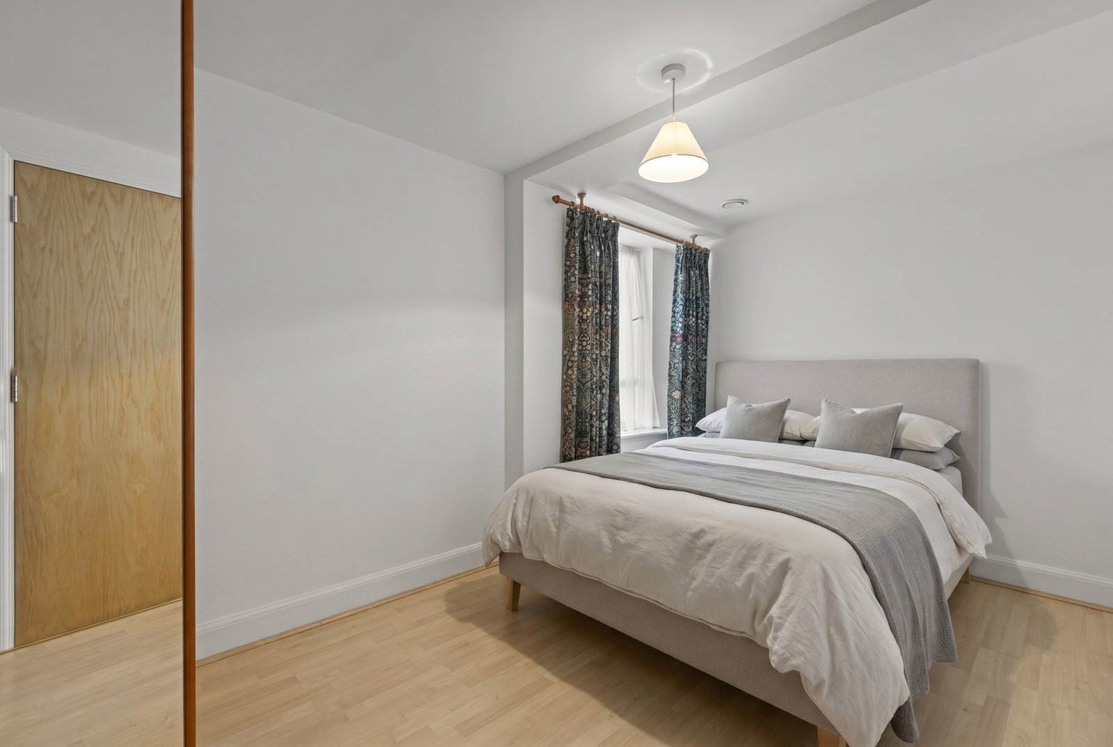 1 bed flat to rent in Mercury House, Heathcroft, W5  - Property Image 2