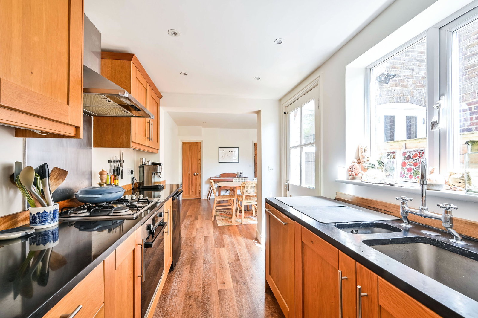 3 bed terraced house to rent in Ludlow Road, Guildford, GU2  - Property Image 12