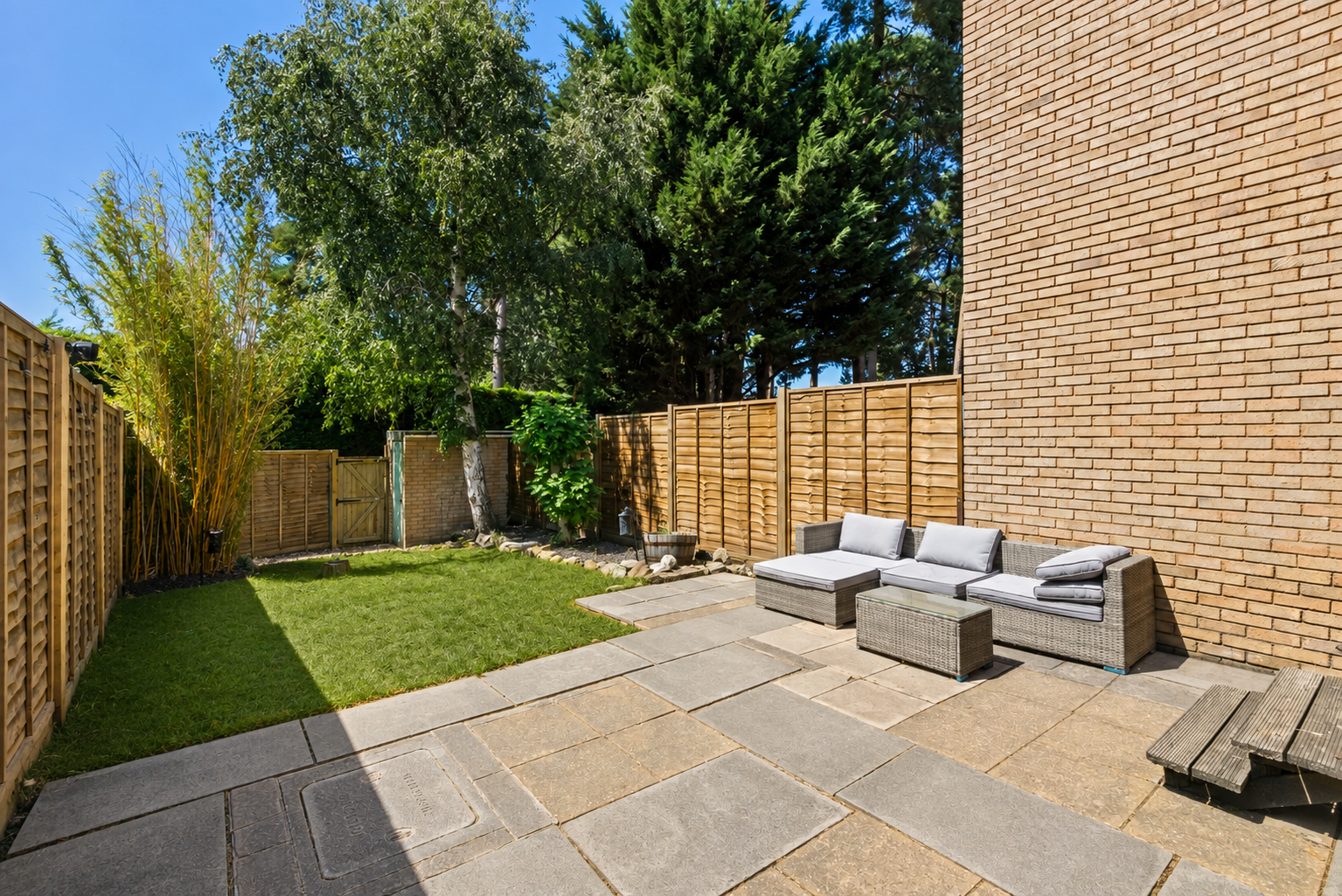 3 bed terraced house to rent in Liddell Way, Ascot, SL5  - Property Image 2