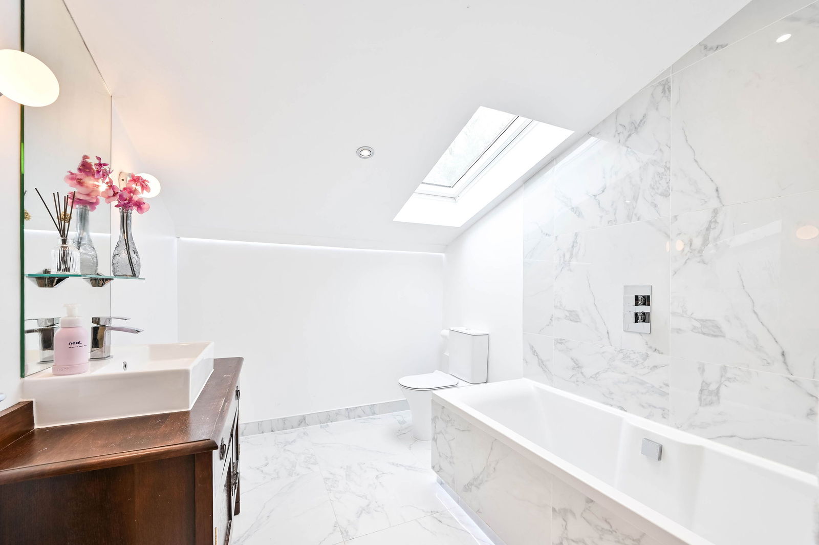 4 bed detached house for sale in Mount Pleasant, Effingham, KT24  - Property Image 15