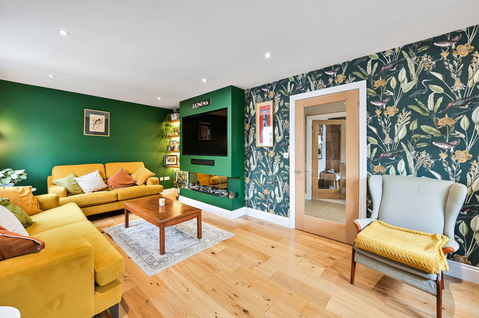 4 bed detached house for sale in Mount Pleasant, Effingham, KT24  - Property Image 3