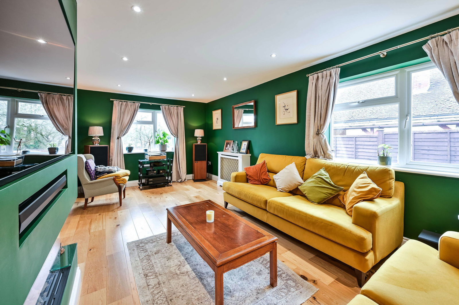 4 bed detached house for sale in Mount Pleasant, Effingham, KT24  - Property Image 4