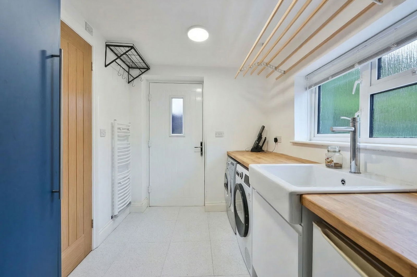 4 bed detached house for sale in Mount Pleasant, Effingham, KT24  - Property Image 9