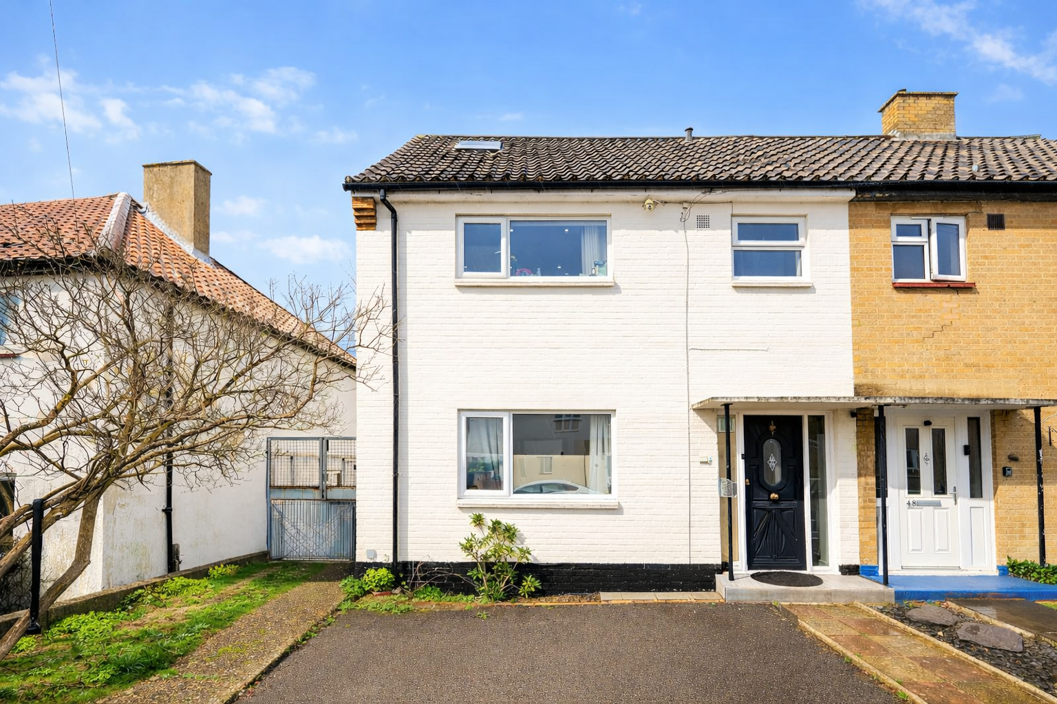 5 bed semi-detached house for sale in Stormont Way, Chessington, KT9 - Property Image 1