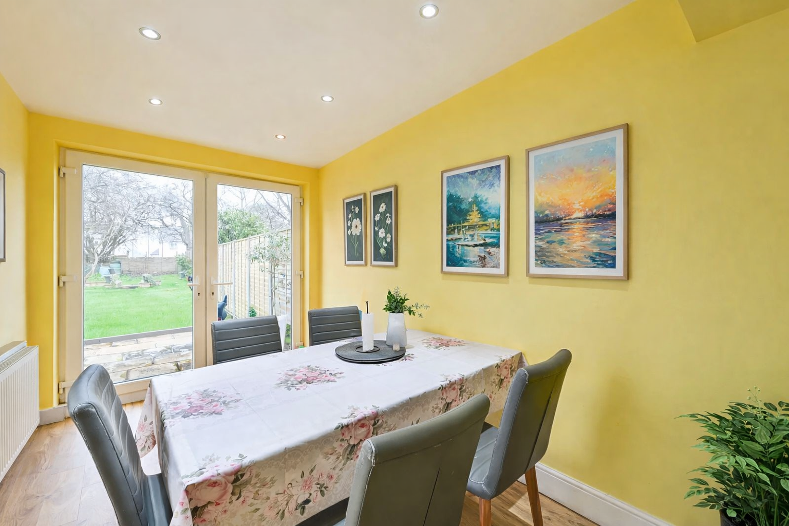 5 bed semi-detached house for sale in Stormont Way, Chessington, KT9  - Property Image 7