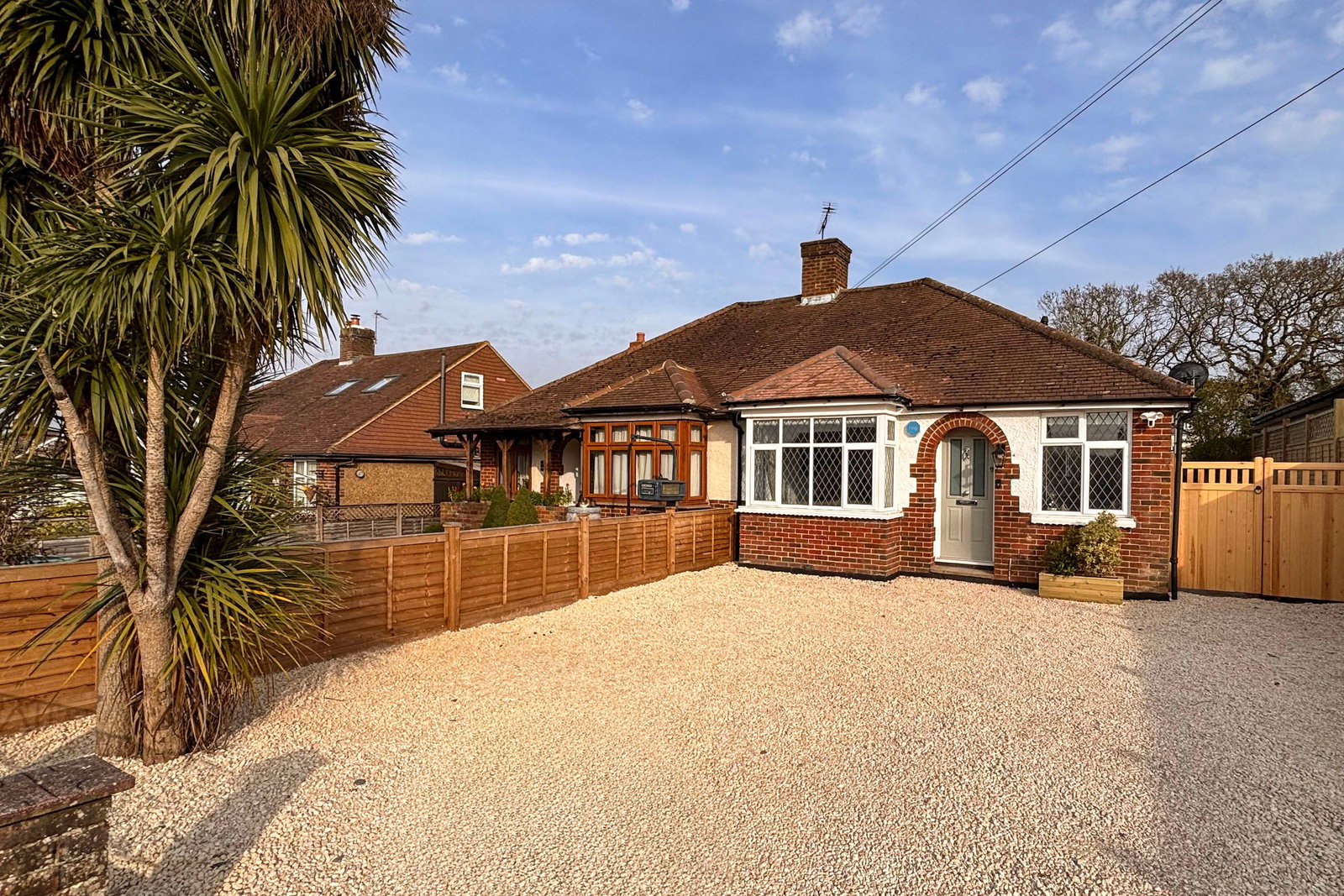 3 bed semi-detached bungalow for sale in Warenne Road, Fetcham, KT22
