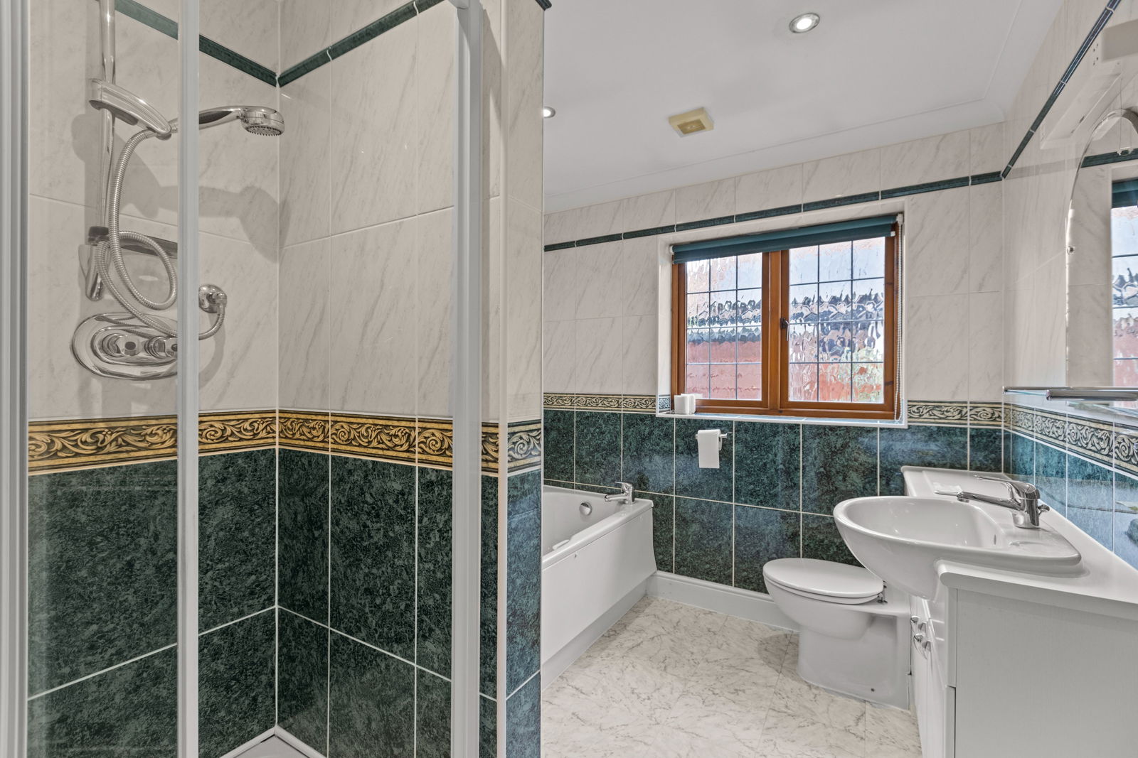 4 bed bungalow for sale in Sharon Close, Bookham, KT23  - Property Image 15