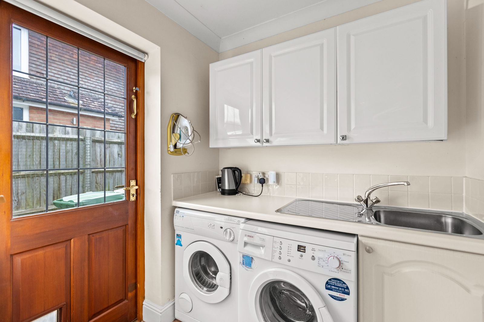 4 bed bungalow for sale in Sharon Close, Bookham, KT23  - Property Image 6