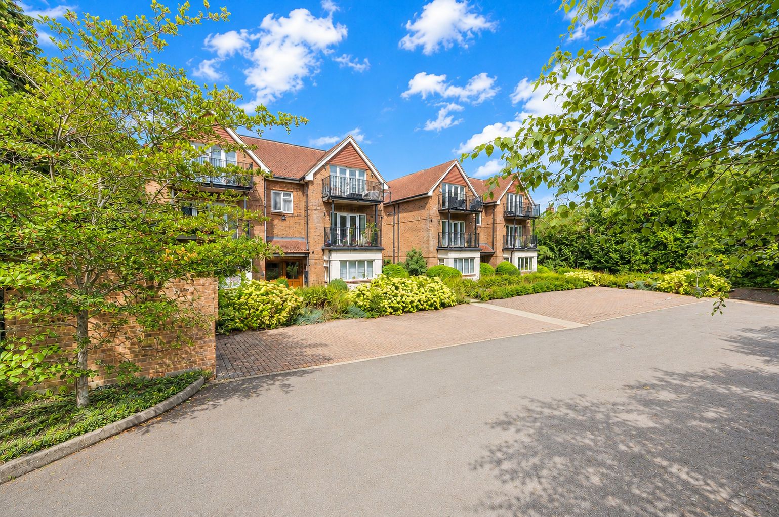2 bed flat to rent in Epsom Road, Guildford, GU1  - Property Image 12