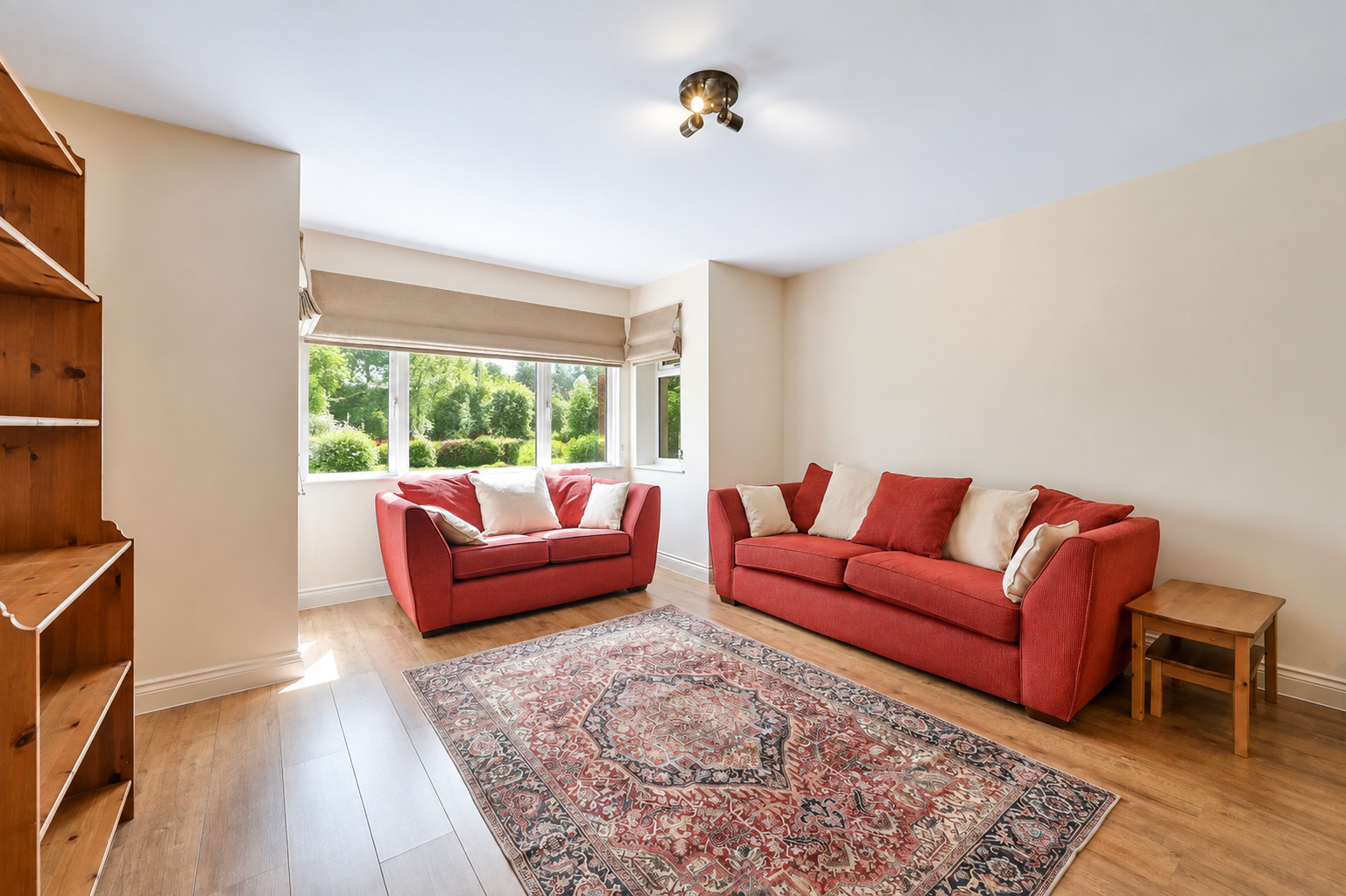 2 bed flat to rent in Epsom Road, Guildford, GU1  - Property Image 3