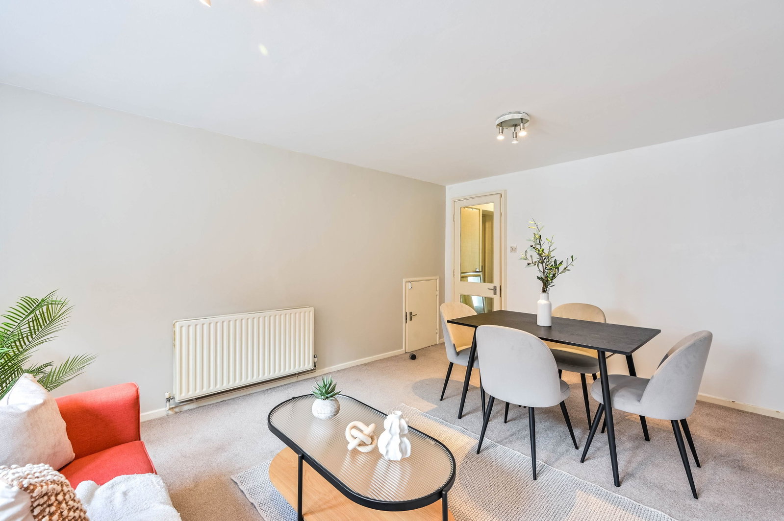 1 bed flat to rent in The Mount, Guildford, GU2  - Property Image 4