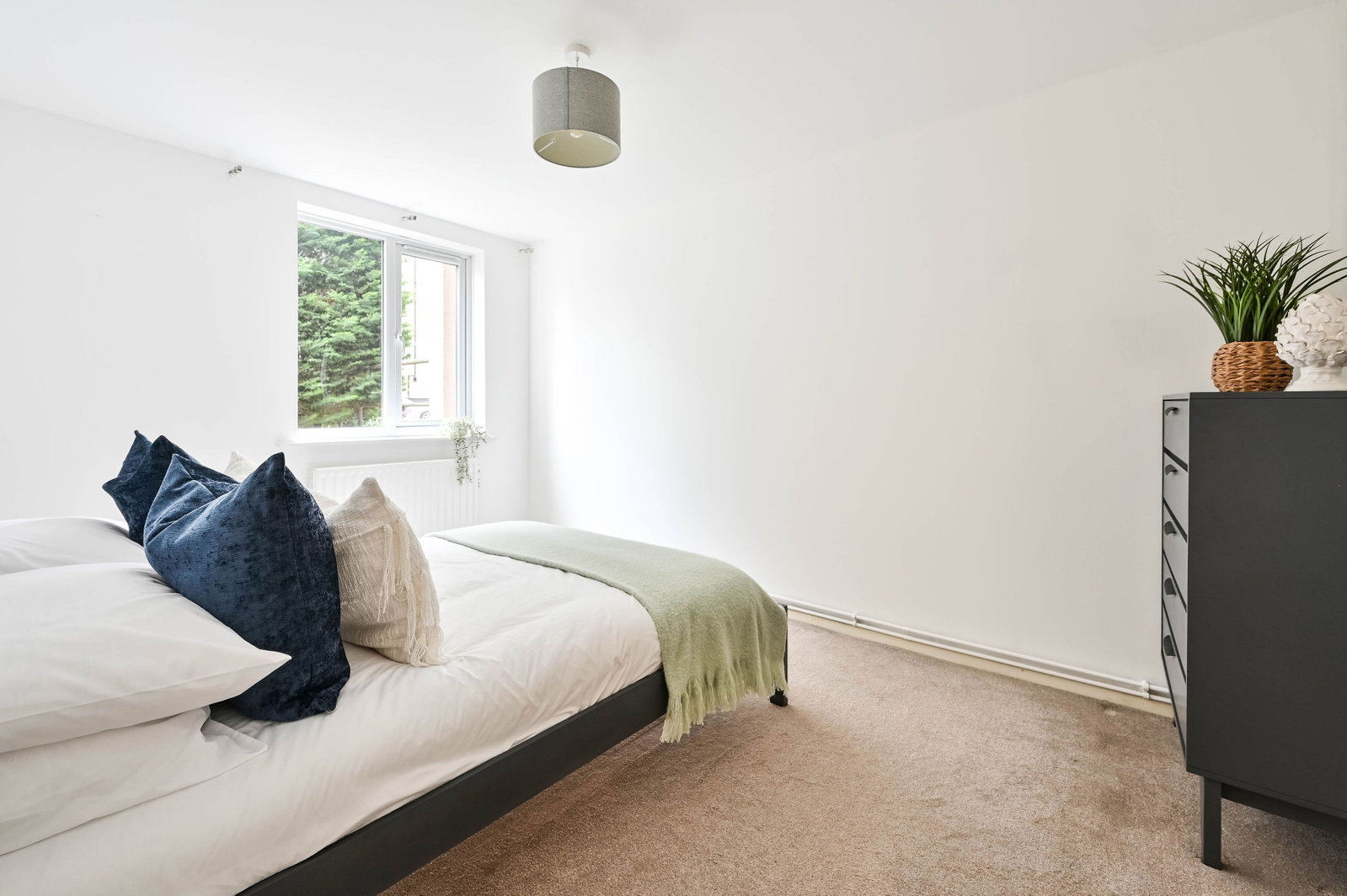 1 bed flat to rent in The Mount, Guildford, GU2  - Property Image 7