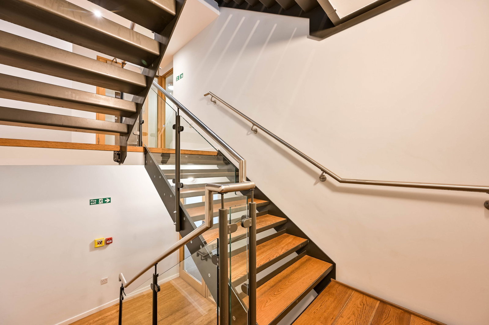 Studio flat to rent in Weston Green Road, Thames Ditton, KT7  - Property Image 8