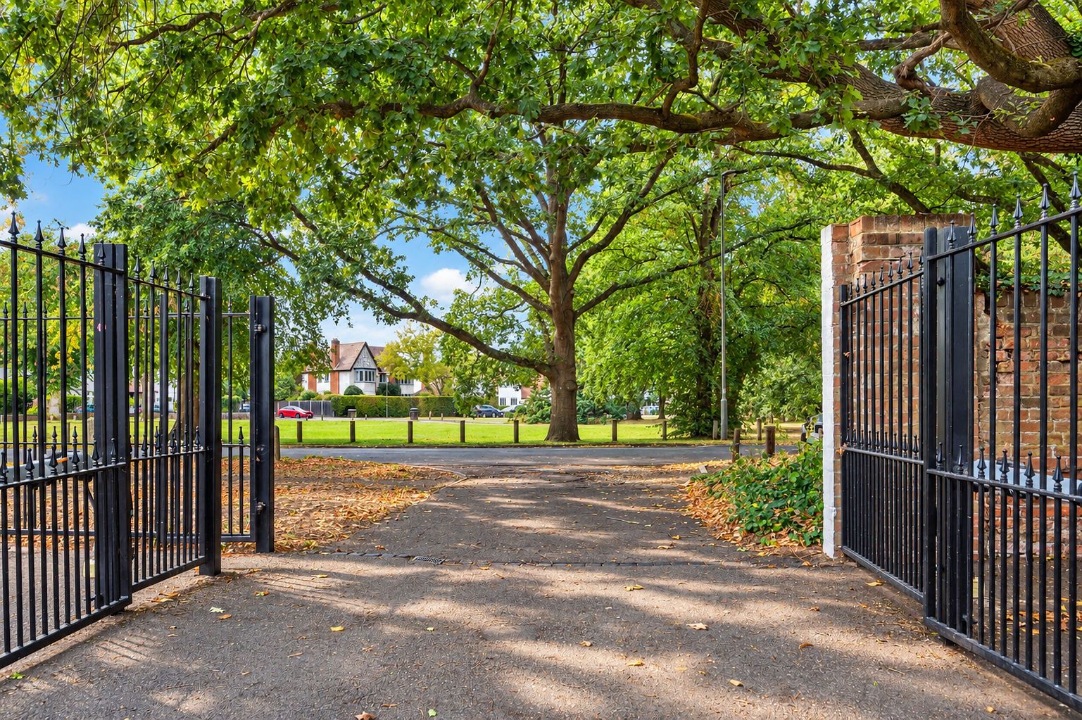Studio flat to rent in Weston Green Road, Thames Ditton, KT7  - Property Image 9