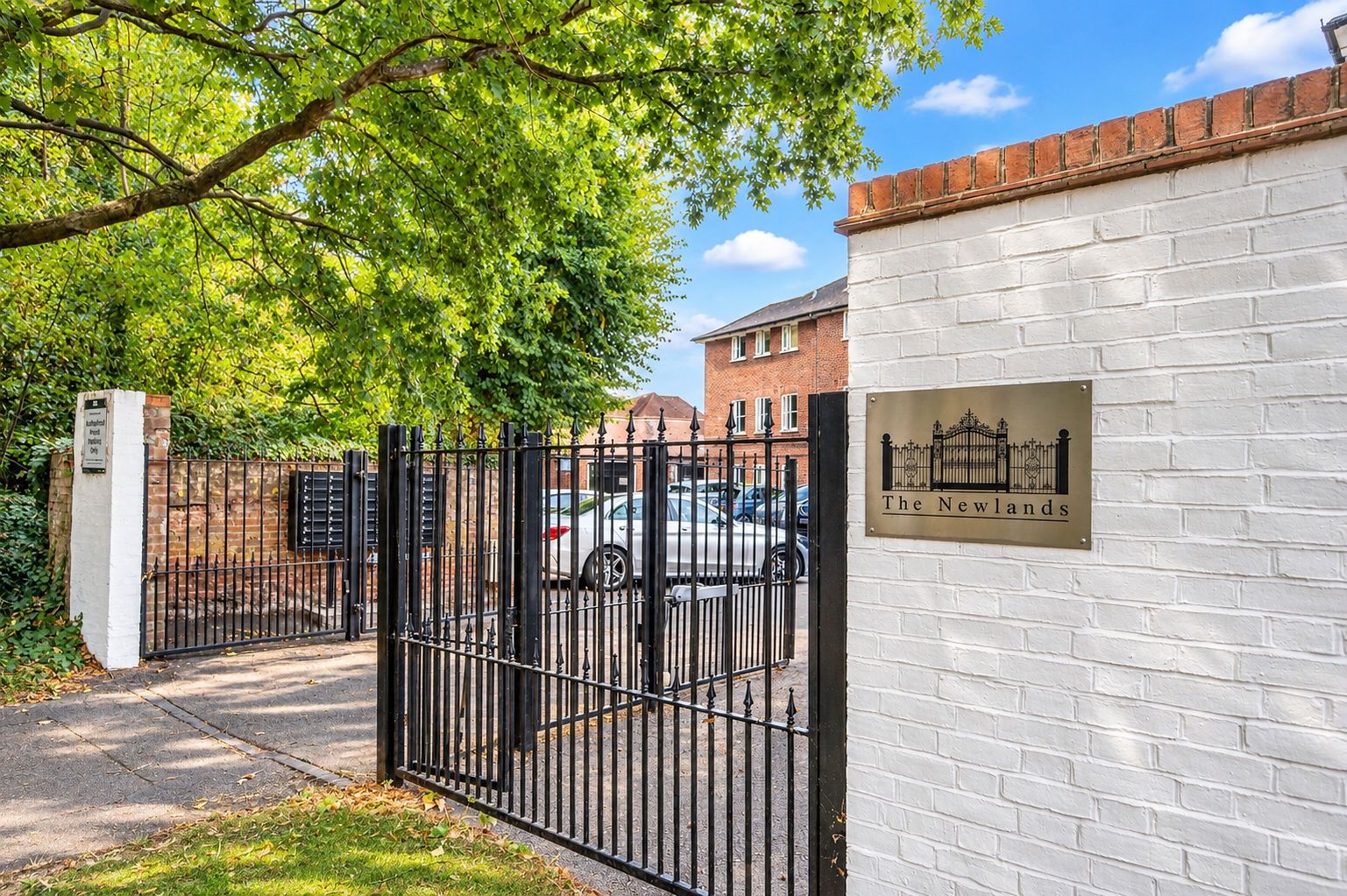 Studio flat to rent in Weston Green Road, Thames Ditton, KT7  - Property Image 12