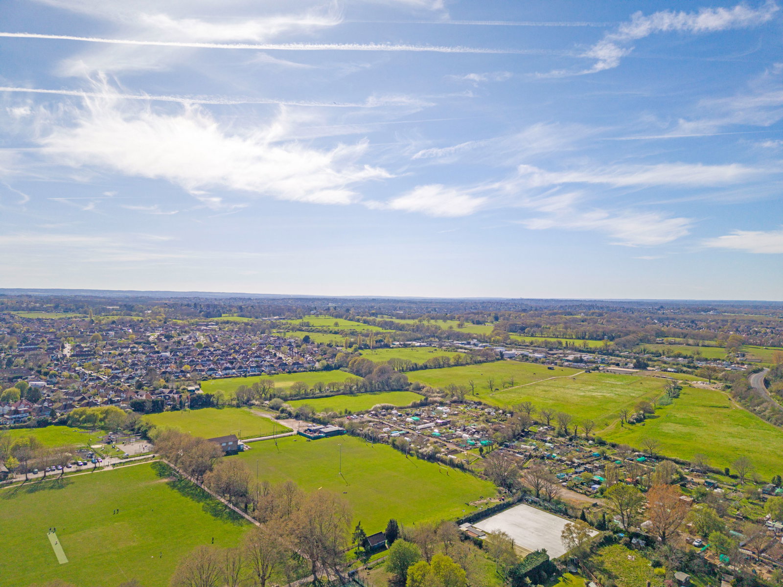 3 bed bungalow for sale in Elmcroft Drive, Chessington, KT9  - Property Image 16