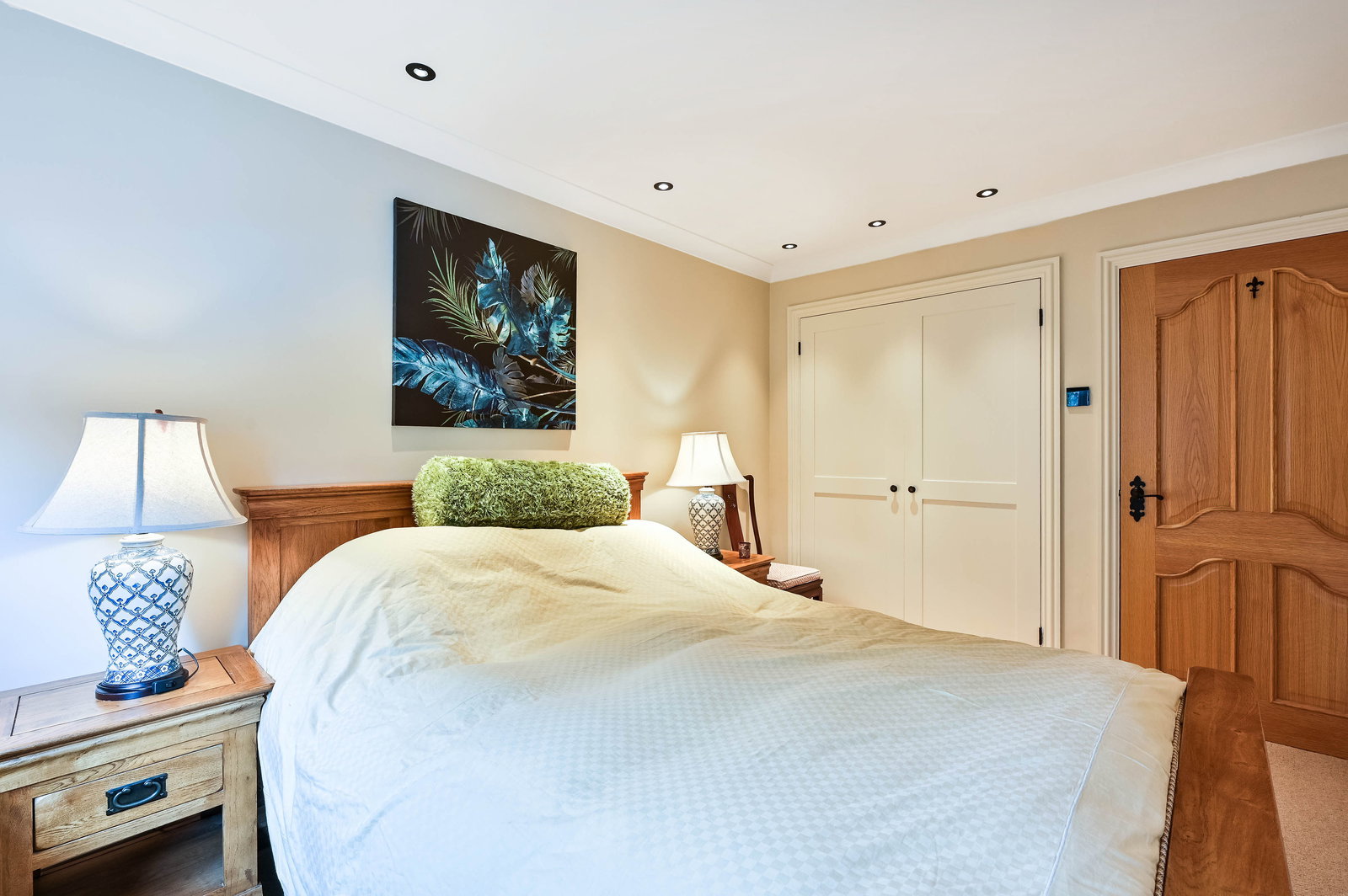 3 bed apartment for sale in Edenside Road, Bookham  - Property Image 10