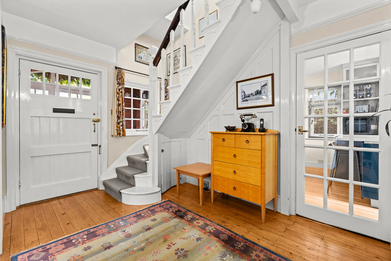 6 bed detached house for sale in Highlands Road, Leatherhead, KT22 8NJ  - Property Image 2