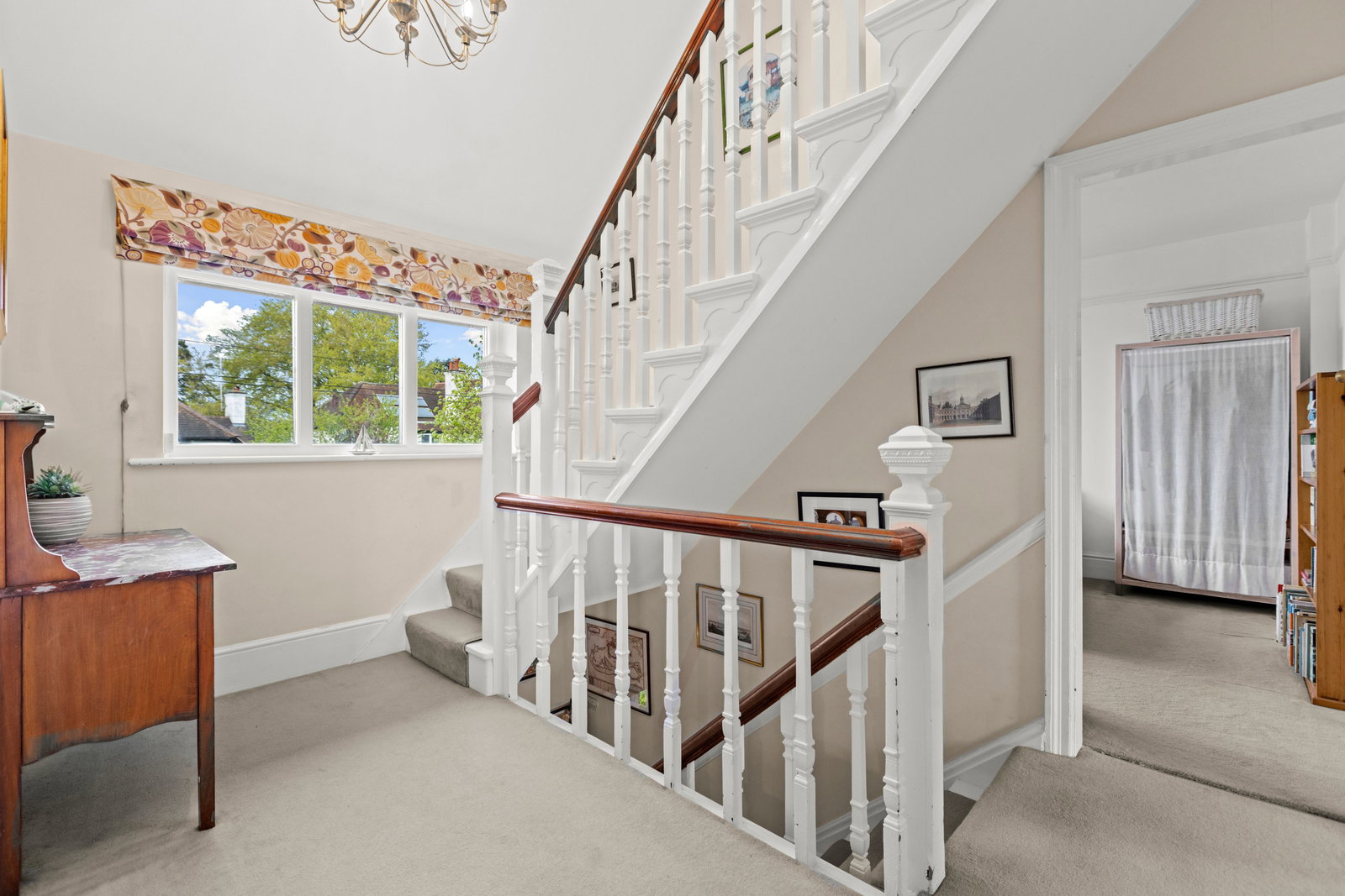 6 bed detached house for sale in Highlands Road, Leatherhead, KT22 8NJ  - Property Image 10