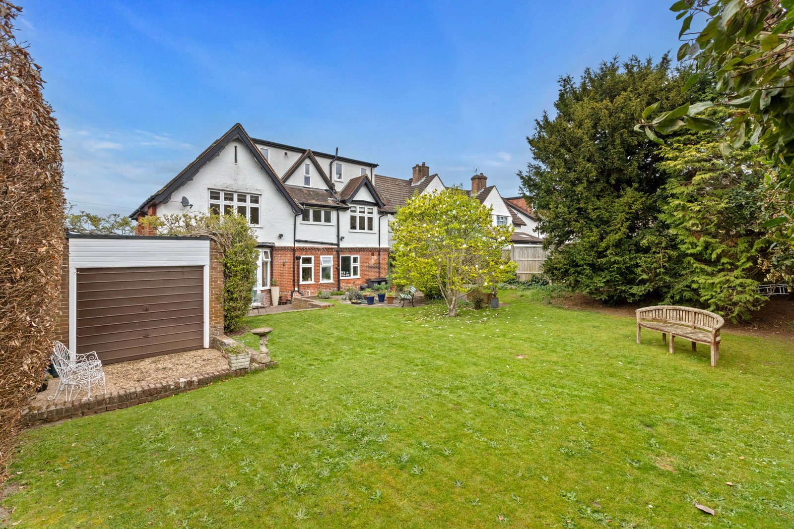 6 bed detached house for sale in Highlands Road, Leatherhead, KT22 8NJ  - Property Image 22
