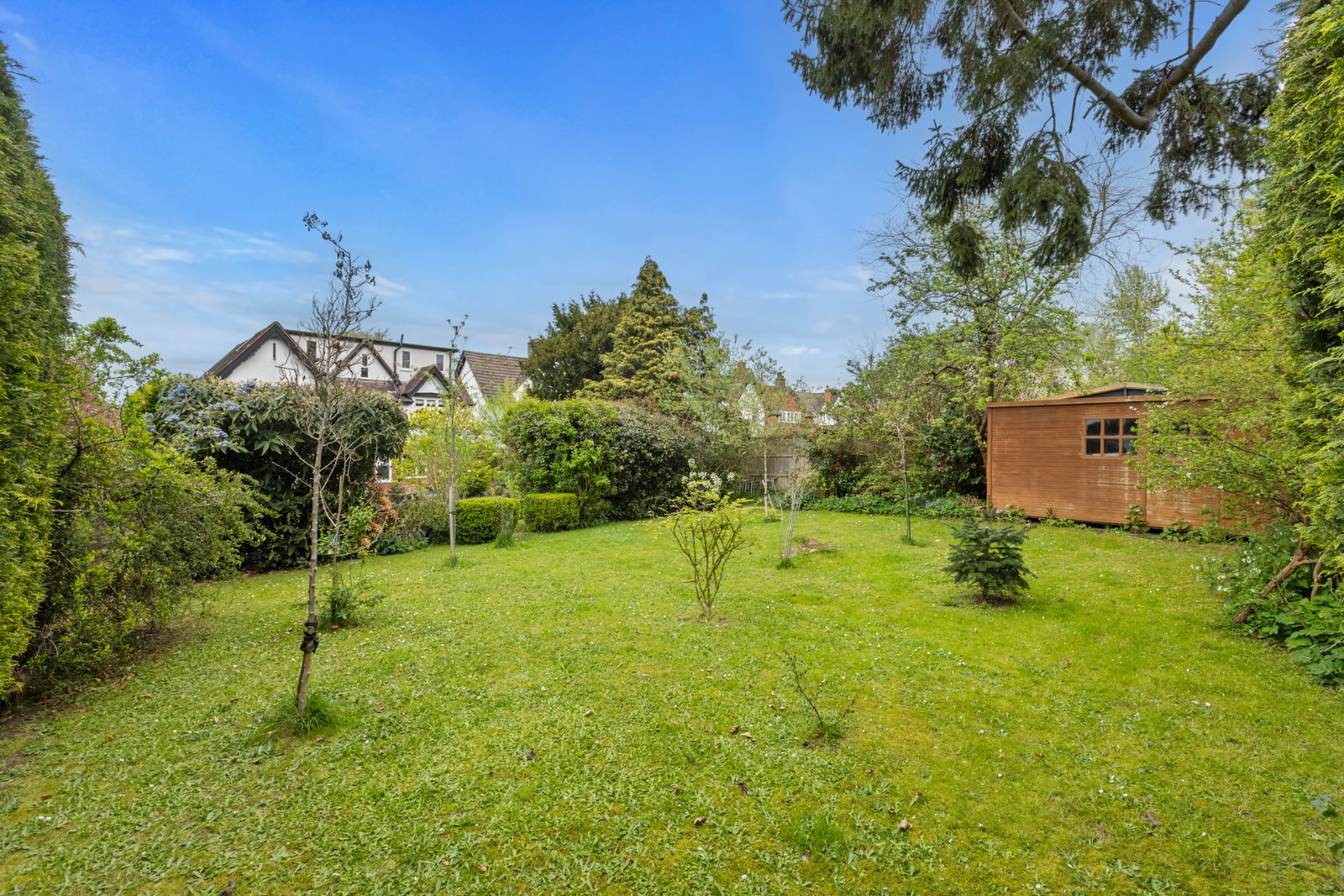 6 bed detached house for sale in Highlands Road, Leatherhead, KT22 8NJ  - Property Image 25