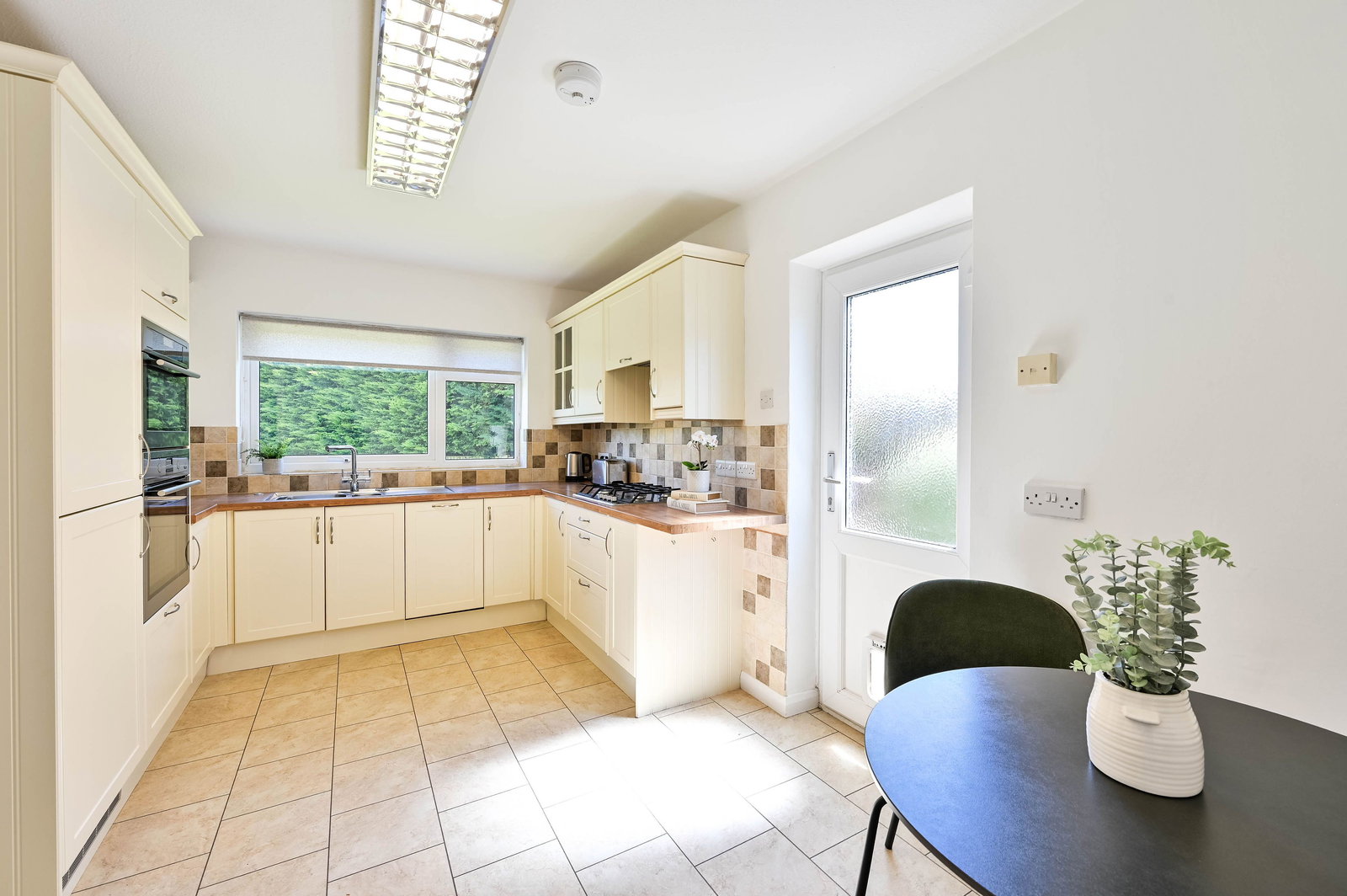 4 bed detached house for sale in Kidborough Down, Bookham, KT23  - Property Image 12