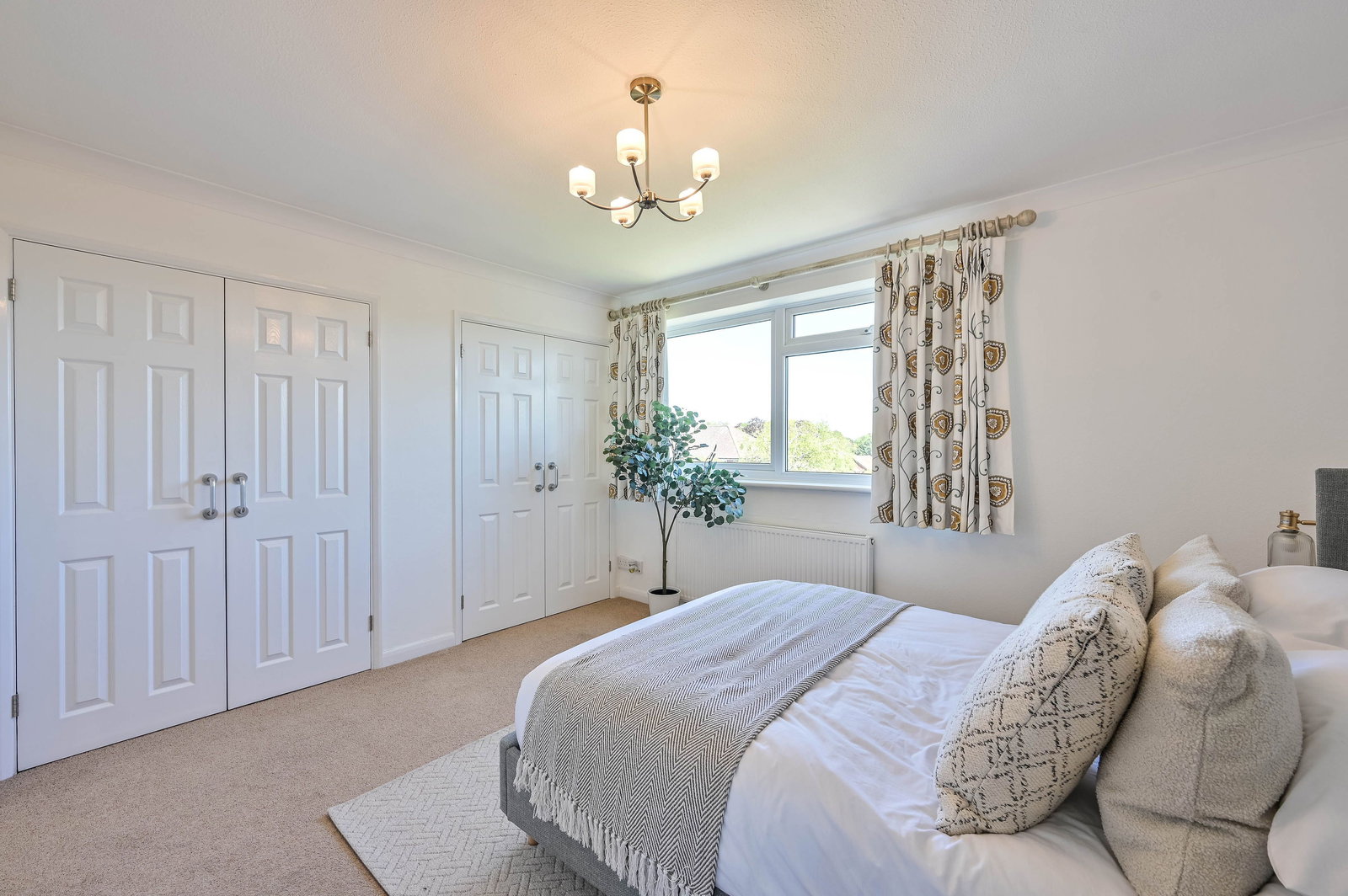 4 bed detached house for sale in Kidborough Down, Bookham, KT23  - Property Image 17