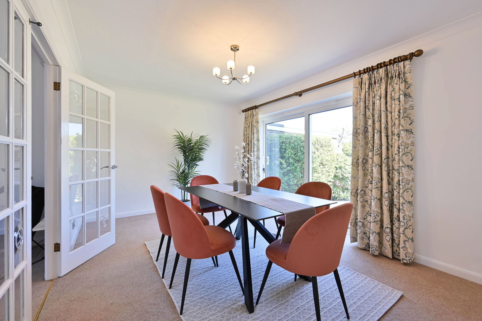 4 bed detached house for sale in Kidborough Down, Bookham, KT23  - Property Image 7