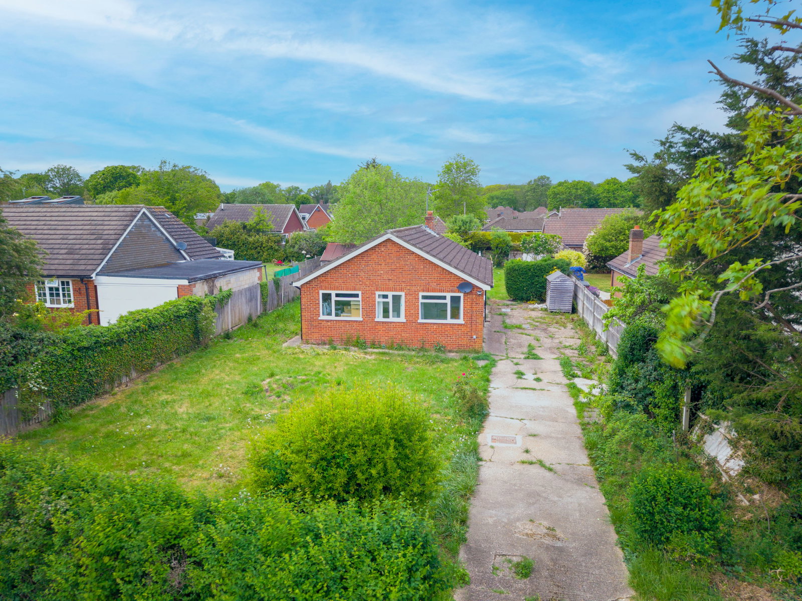 4 bed bungalow for sale in The Copse, Fetcham