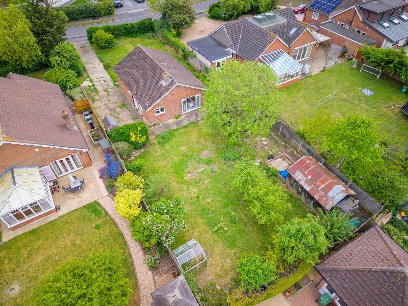 4 bed bungalow for sale in The Copse, Fetcham  - Property Image 7