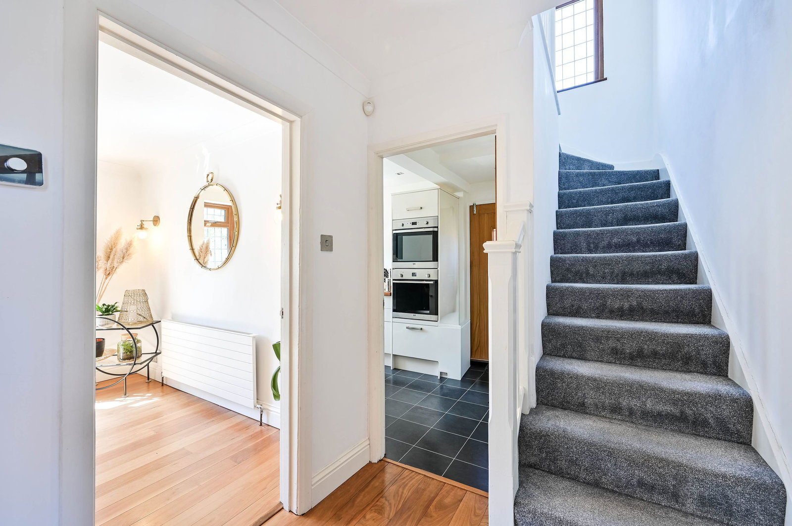 3 bed end of terrace house for sale in Briarwood Road, Epsom, Stoneleigh  - Property Image 9