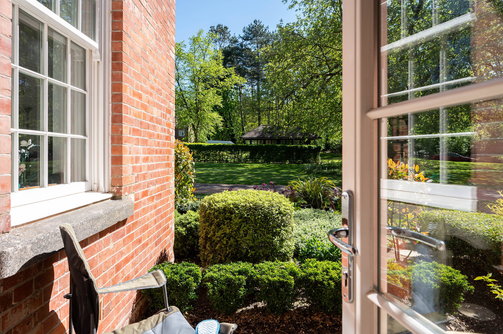 2 bed flat for sale in Glanville Way, Epsom, KT19  - Property Image 12