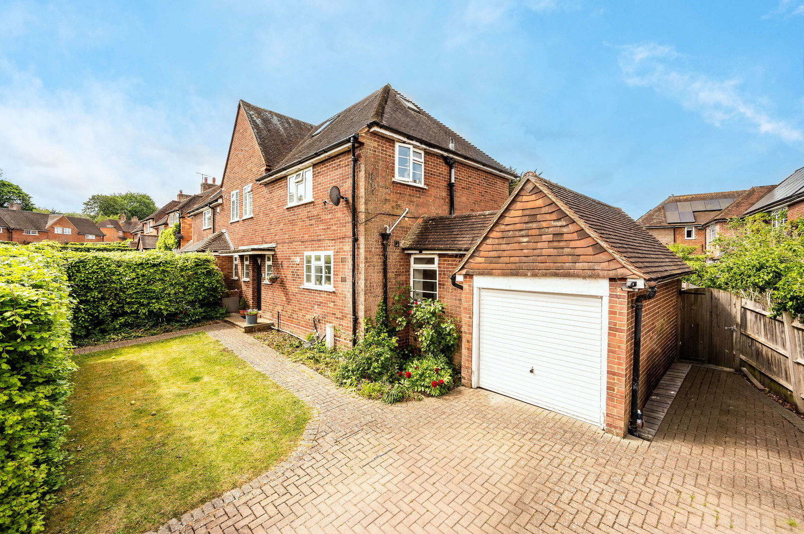 4 bed semi-detached house for sale in East Meads, Guildford, GU2  - Property Image 1