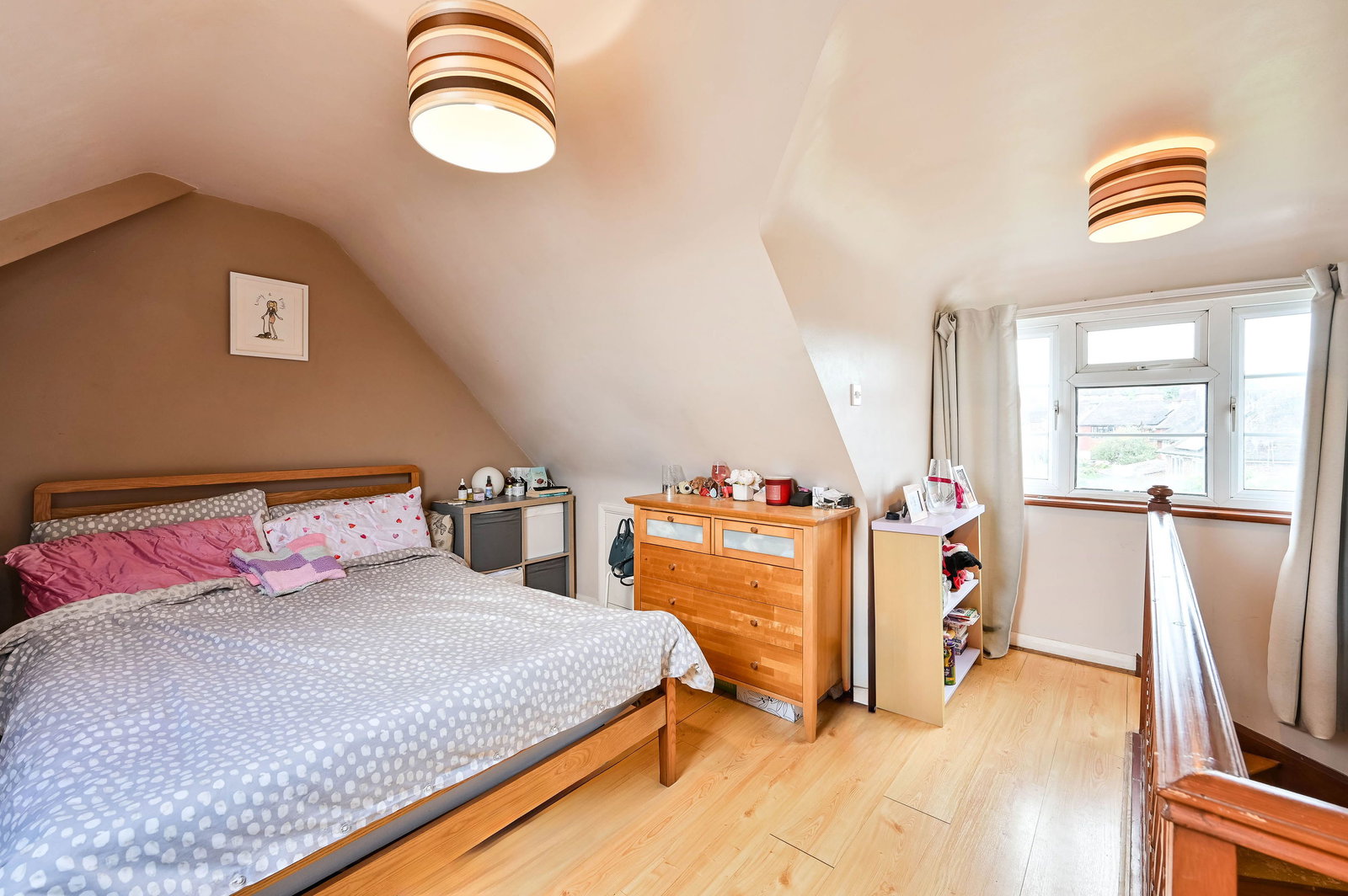 4 bed semi-detached house for sale in East Meads, Guildford, GU2  - Property Image 18