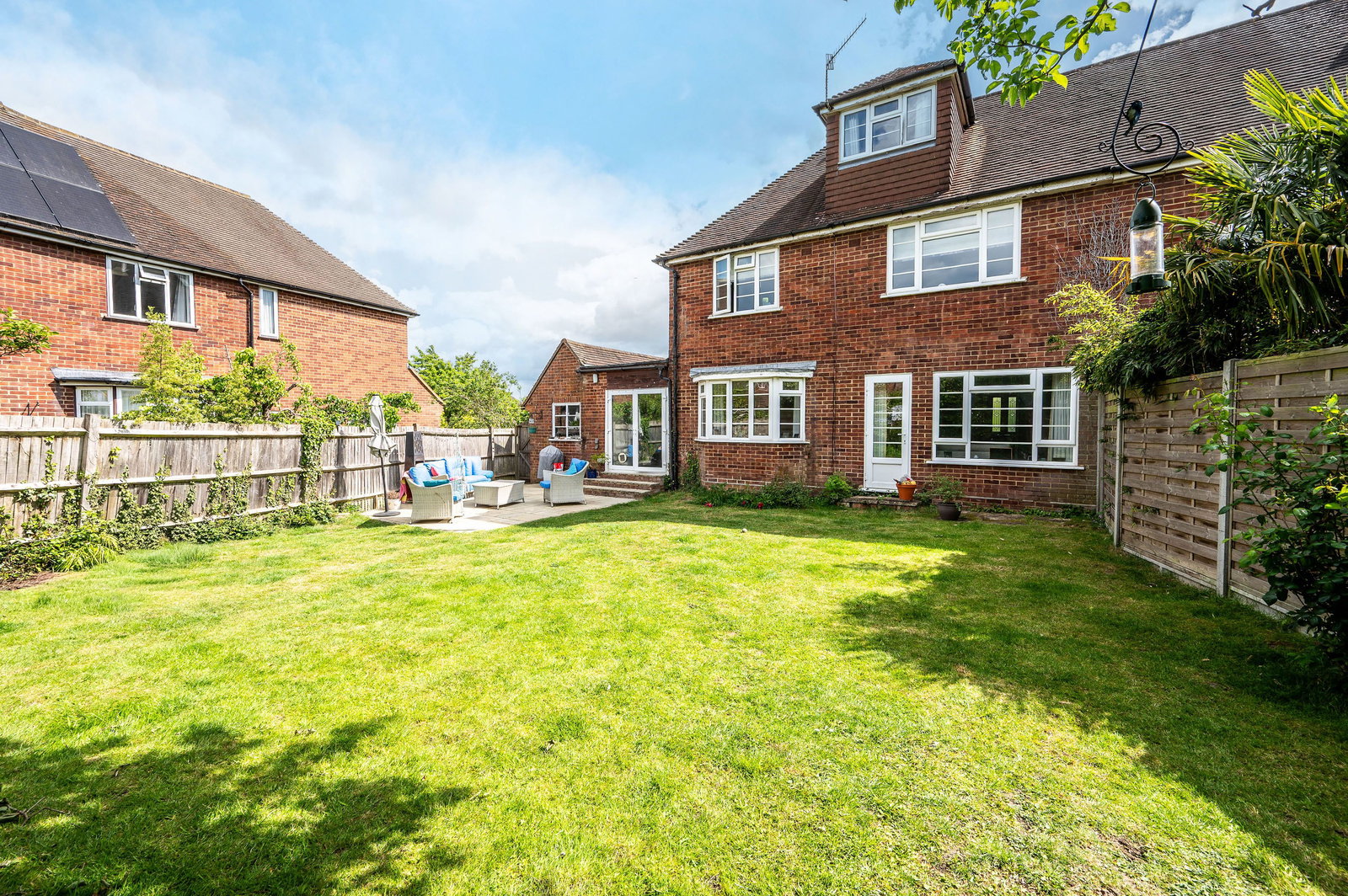 4 bed semi-detached house for sale in East Meads, Guildford, GU2  - Property Image 4