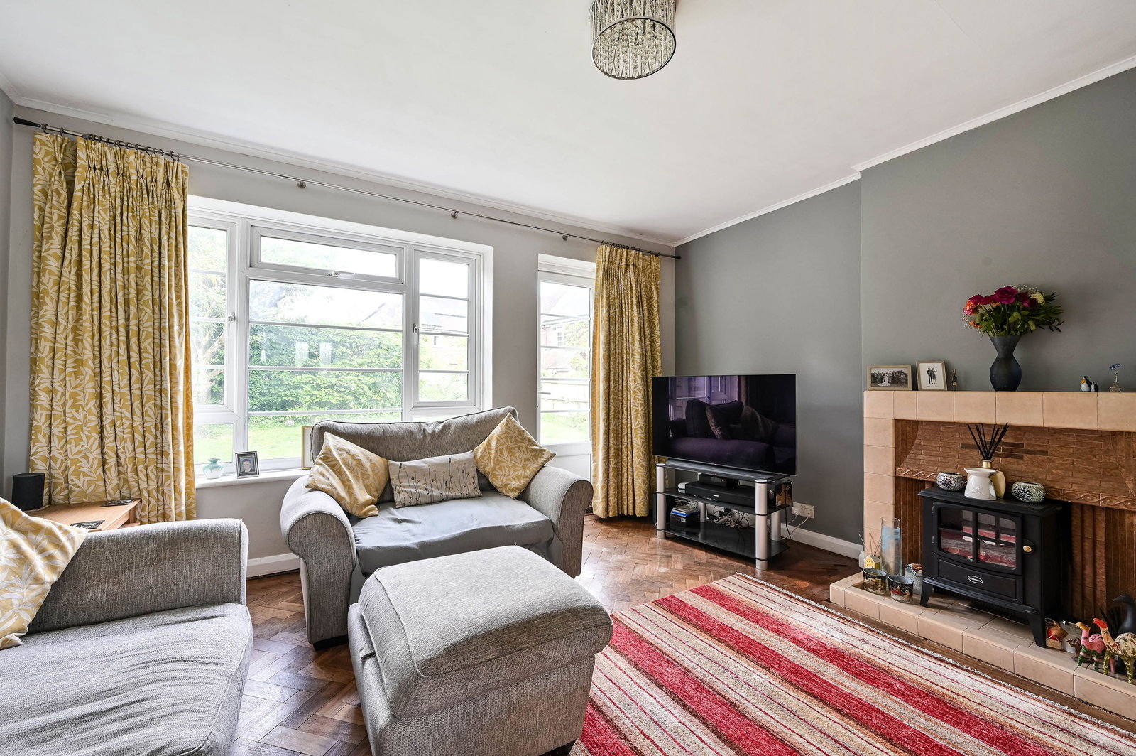4 bed semi-detached house for sale in East Meads, Guildford, GU2  - Property Image 6