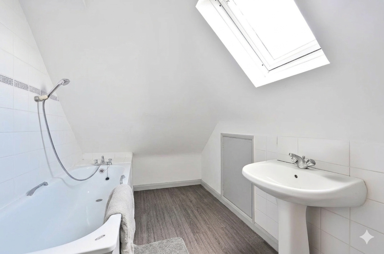 4 bed semi-detached house for sale in East Meads, Guildford, GU2  - Property Image 19