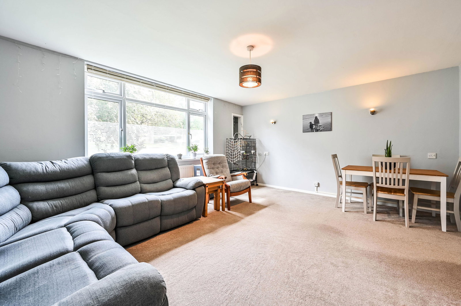3 bed maisonette for sale in Edenside Road, Bookham  - Property Image 3