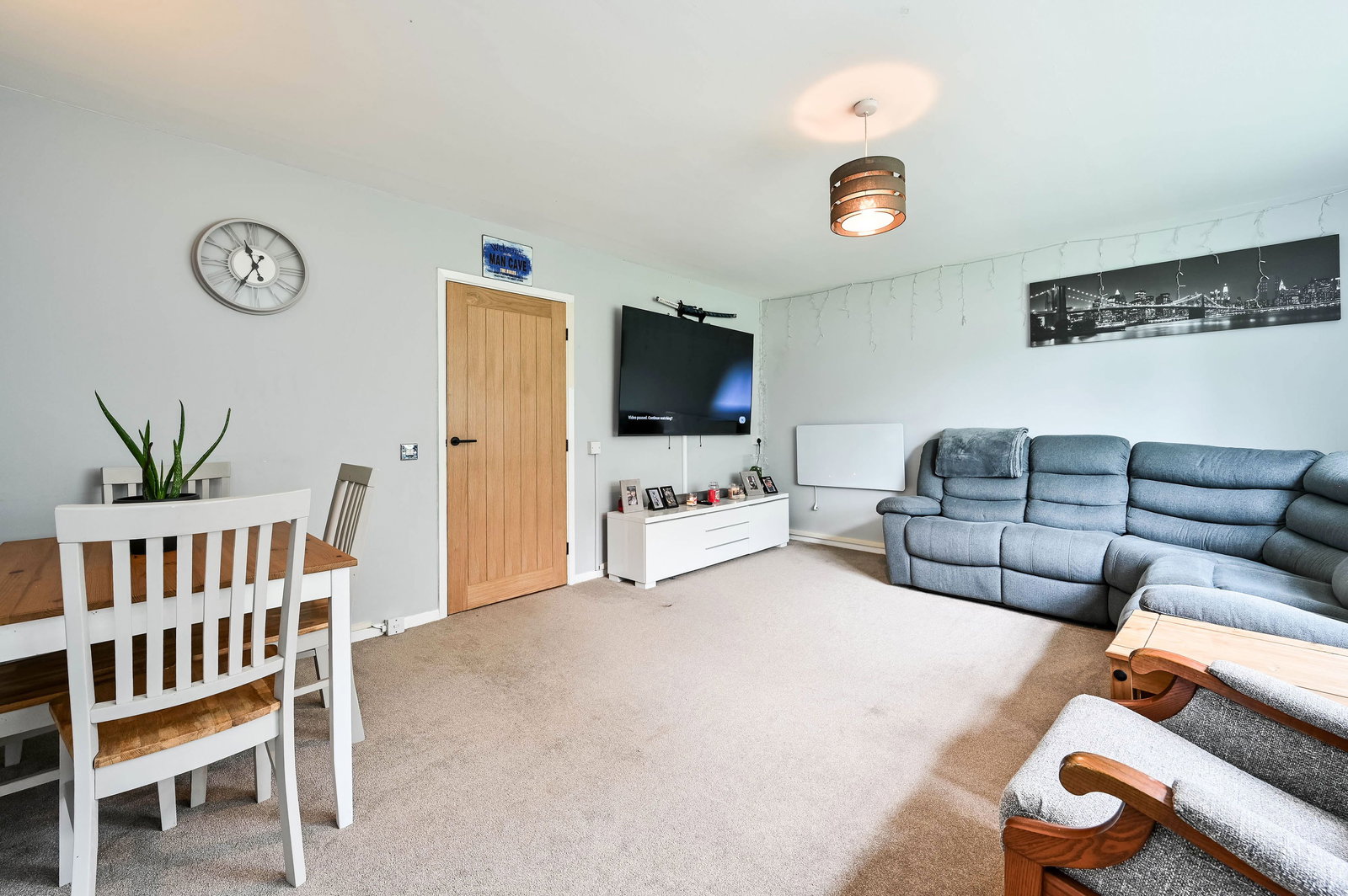 3 bed maisonette for sale in Edenside Road, Bookham  - Property Image 5