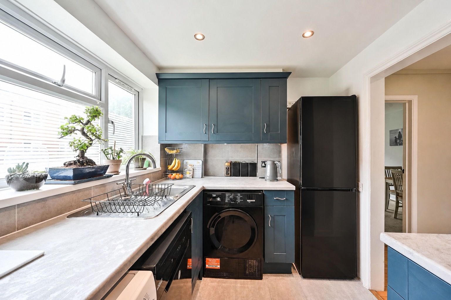 3 bed maisonette for sale in Edenside Road, Bookham  - Property Image 4