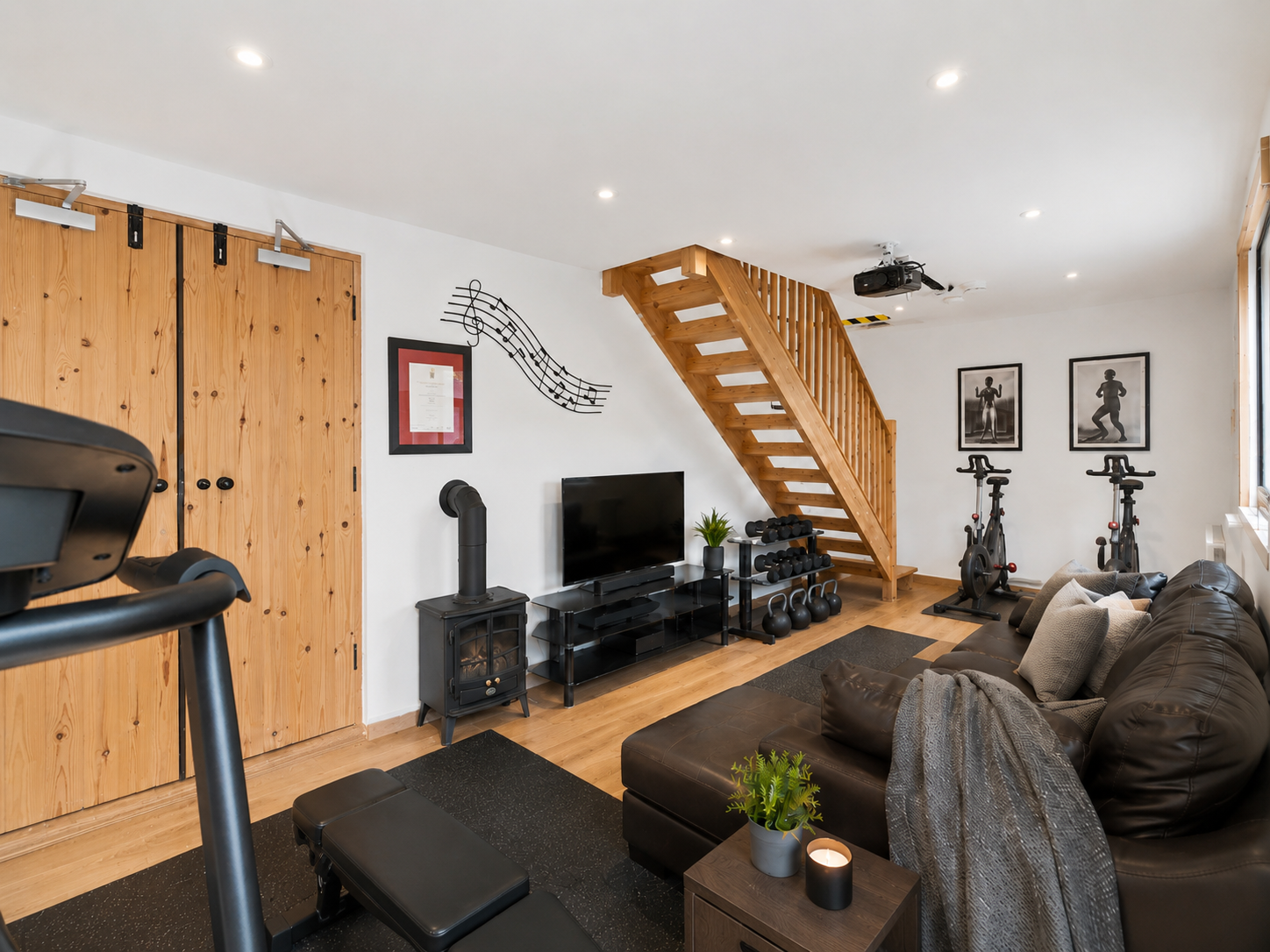 5 bed detached house for sale in Strathcona Avenue, Effingham  - Property Image 9