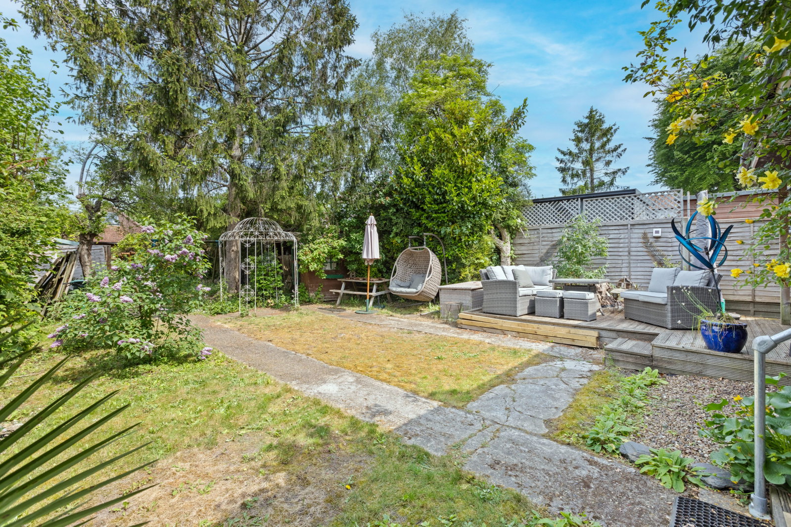 5 bed detached house for sale in Strathcona Avenue, Effingham  - Property Image 9