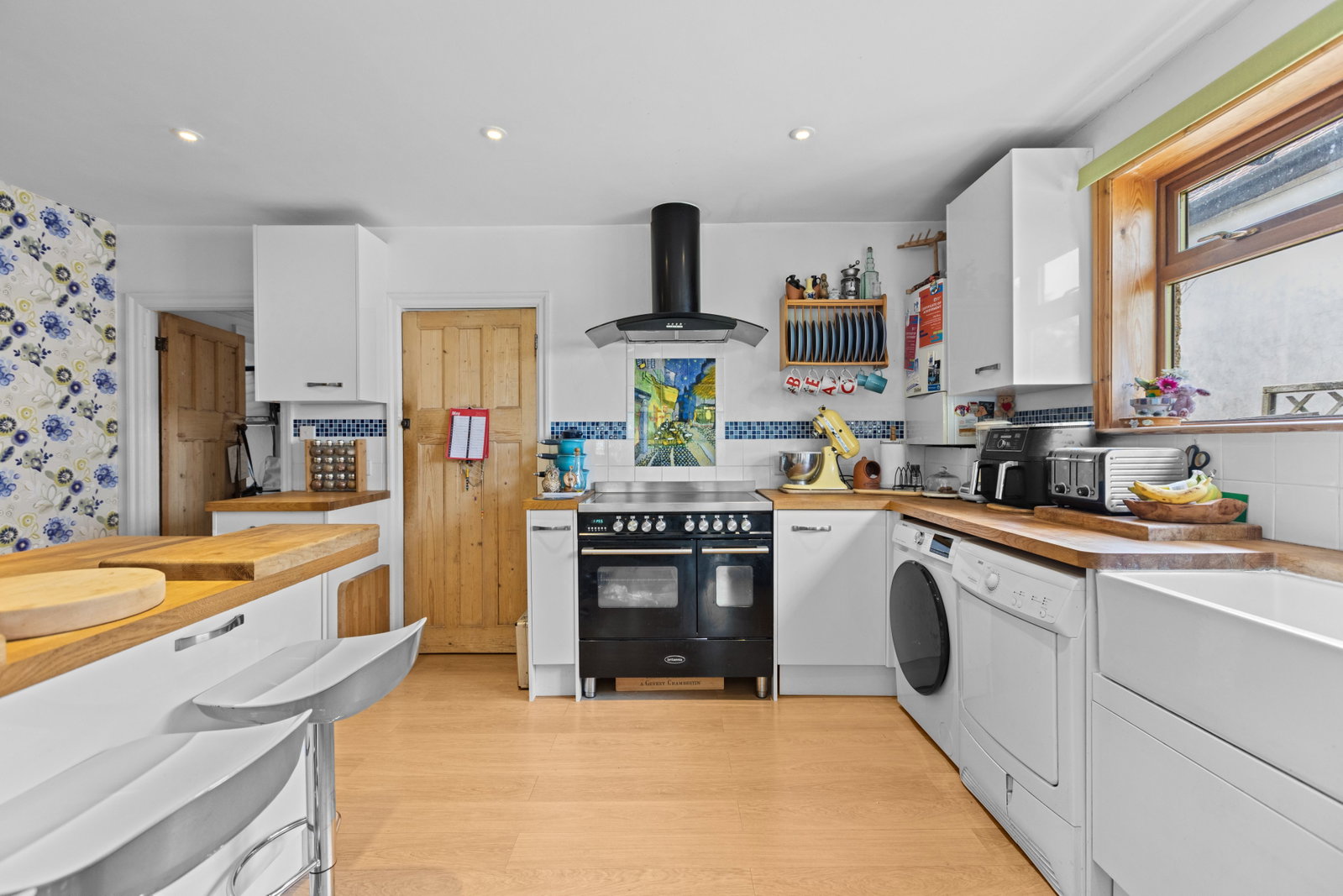4 bed detached house for sale in Strathcona Avenue, Effingham - Property Image 1