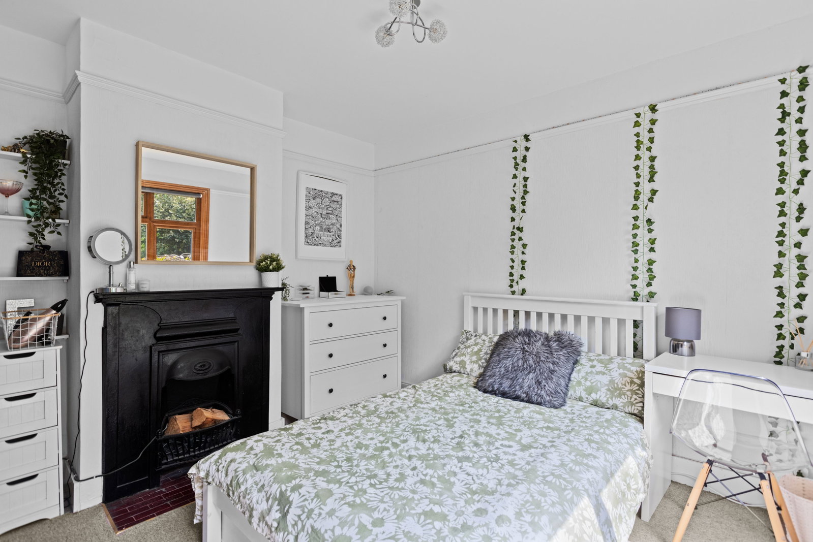 5 bed detached house for sale in Strathcona Avenue, Effingham  - Property Image 22