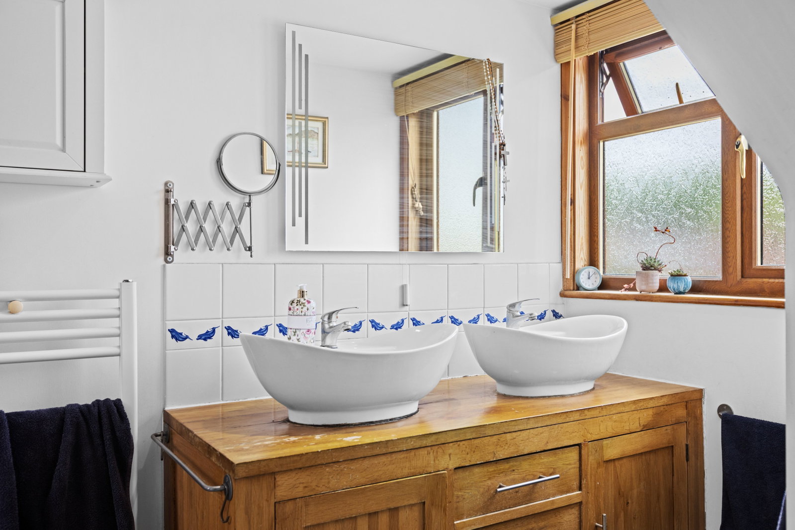 5 bed detached house for sale in Strathcona Avenue, Effingham  - Property Image 20